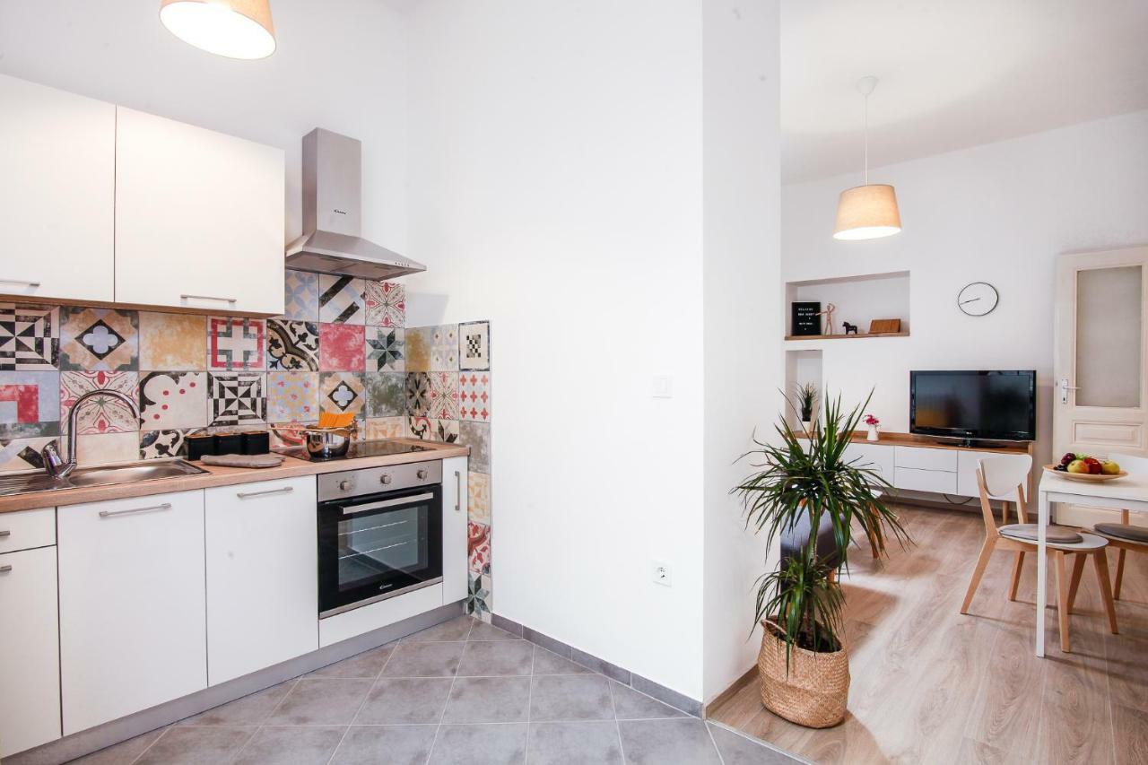 Apartment Kensi*** Pula Zewnętrze zdjęcie